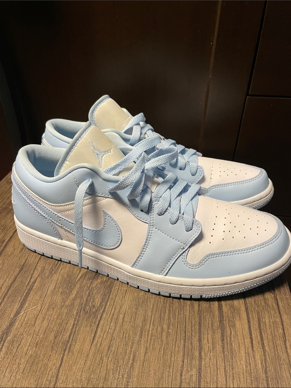 Nike Women's Low-Top Sneakers - Light Blue/White size 12